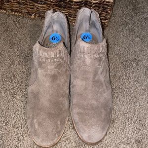 Vince Camuto booties